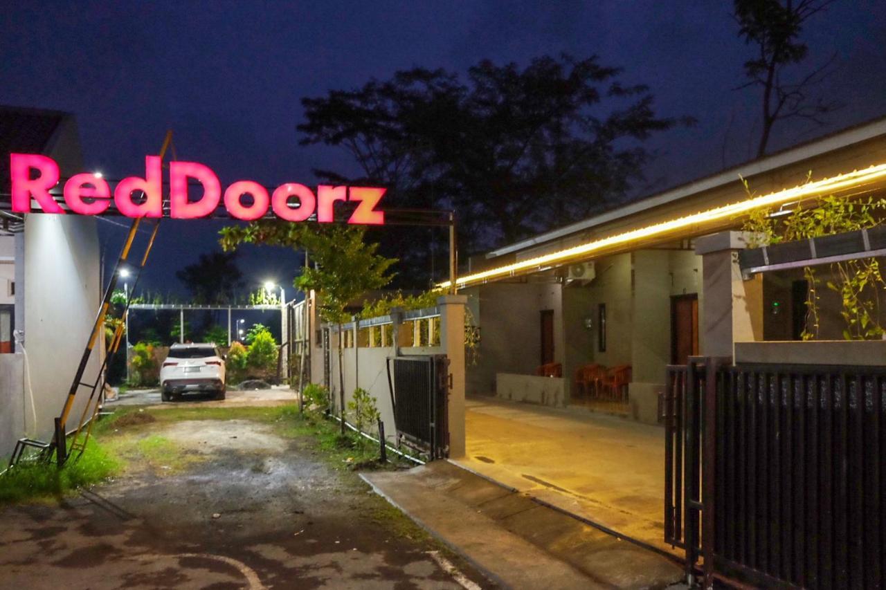 Reddoorz Syariah Near Exit Tol Pemalang Comal 2 Hotel Exterior photo